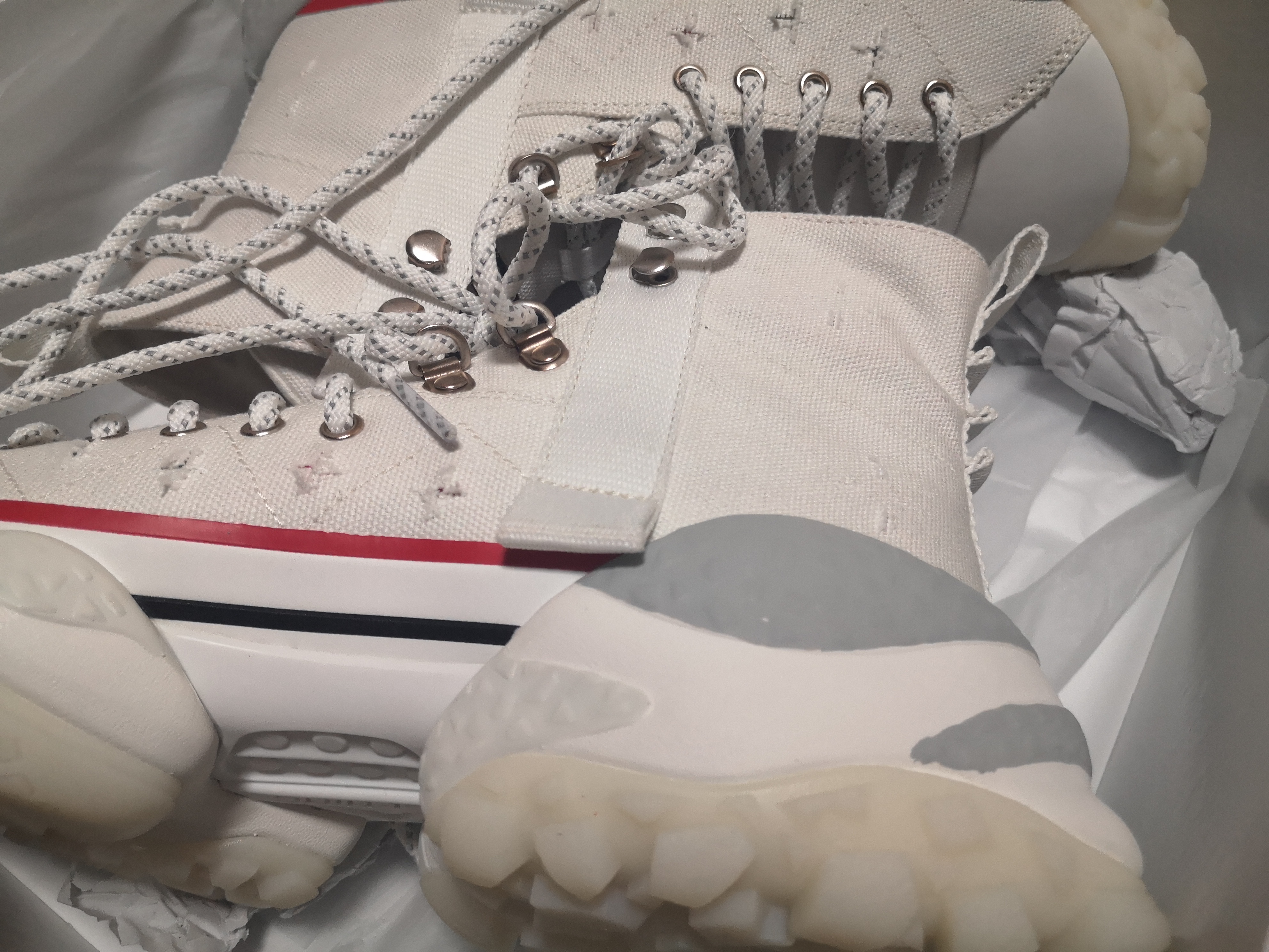 李宁鼠咬天开来了！最具中国风+可撕鞋面+盲盒玩法…满是惊喜