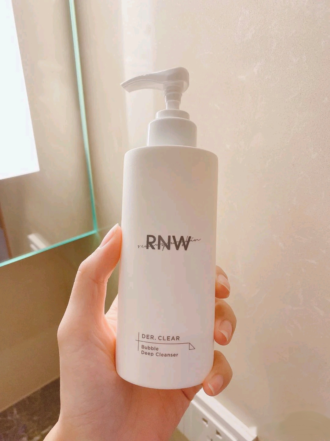 油痘肌温和的氨基酸洗面奶推荐,mistine氨基酸洗面奶敏感肌能用吗