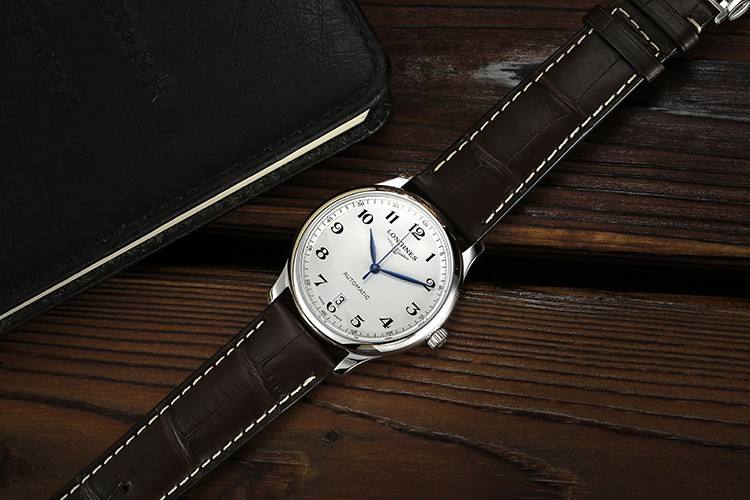 买手表要去官网上买吗,买手表是买新表好还是买二手的