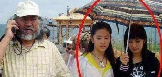 杨幂是不是又回到以前的样子了,杨幂其实大家都不容易互相理解吧