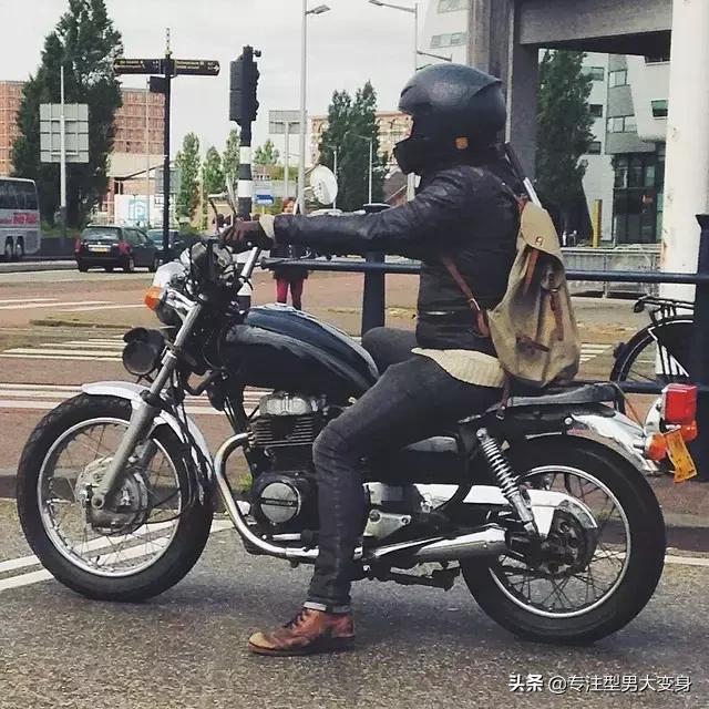 适合年轻人穿男靴,男生轻熟男靴