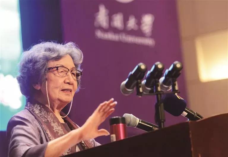 回答这个问题的英语,一句话就能回答完整的问题