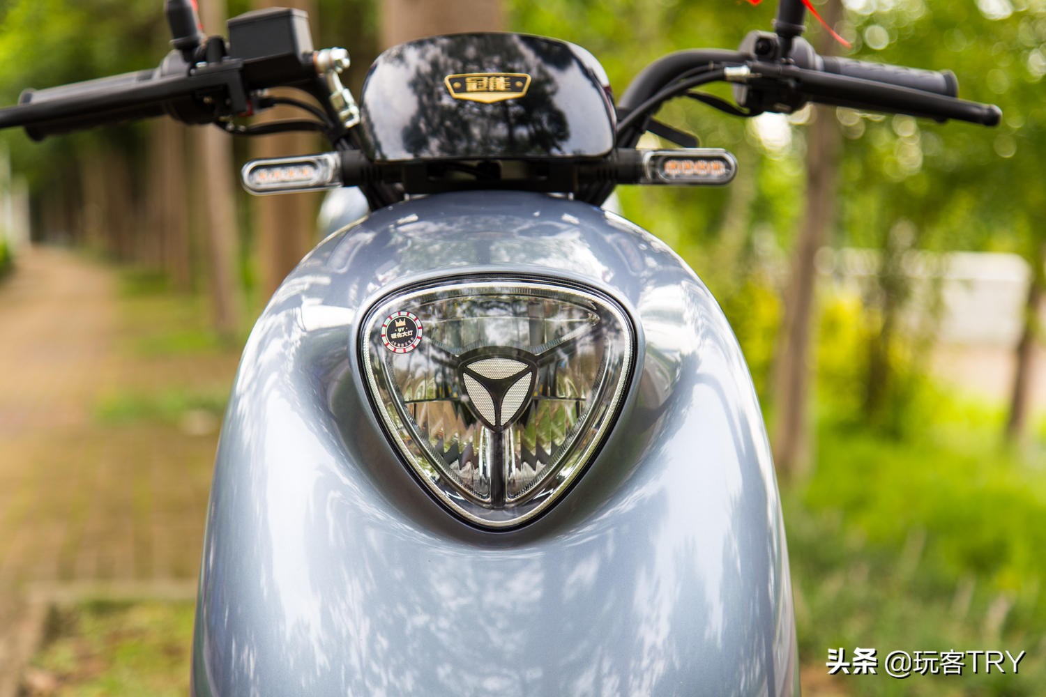 雅迪dm6真实价格,测评一辆1万多的雅迪电动车