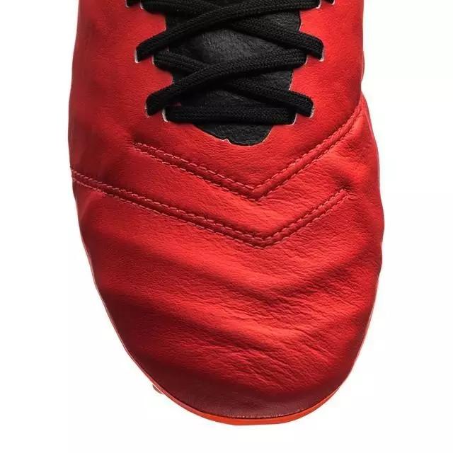 足球鞋怎么挑选布料,如何挑选足球鞋的视频