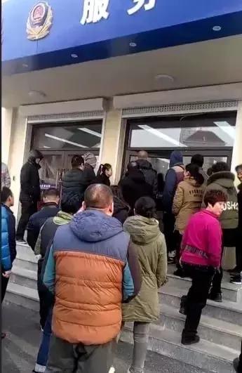 警方介入调查！大菜市近百位商户反映货款被货运司机卷走！