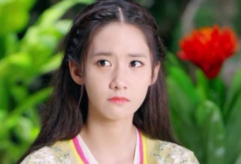 林允儿冻龄,林允儿刚出道自我介绍