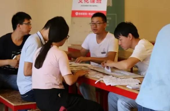 成绩刚过一本线的考生,分数刚过本科线报本科还是专科