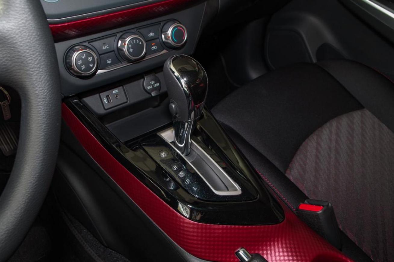 日产蓝鸟炫酷版,日产蓝鸟2021款珠光白1.6lcvt炫酷版