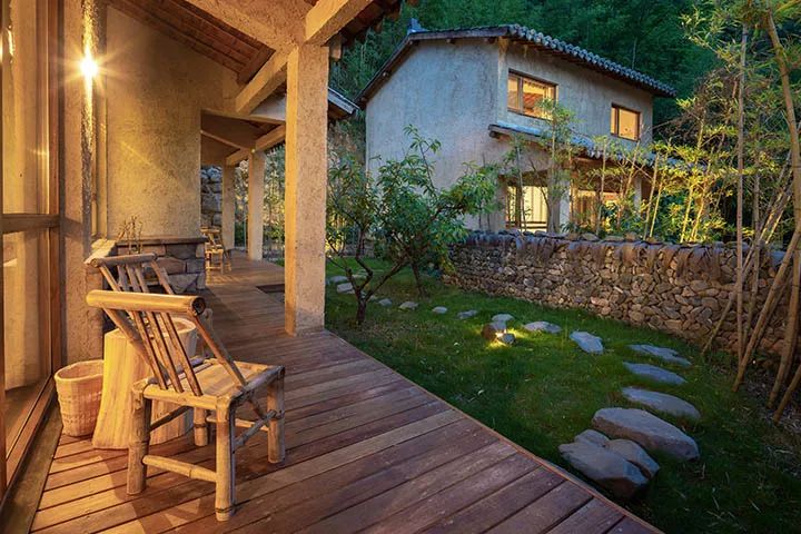 杭州大叔包下一座山谷造民宿,杭州高山樱花民宿