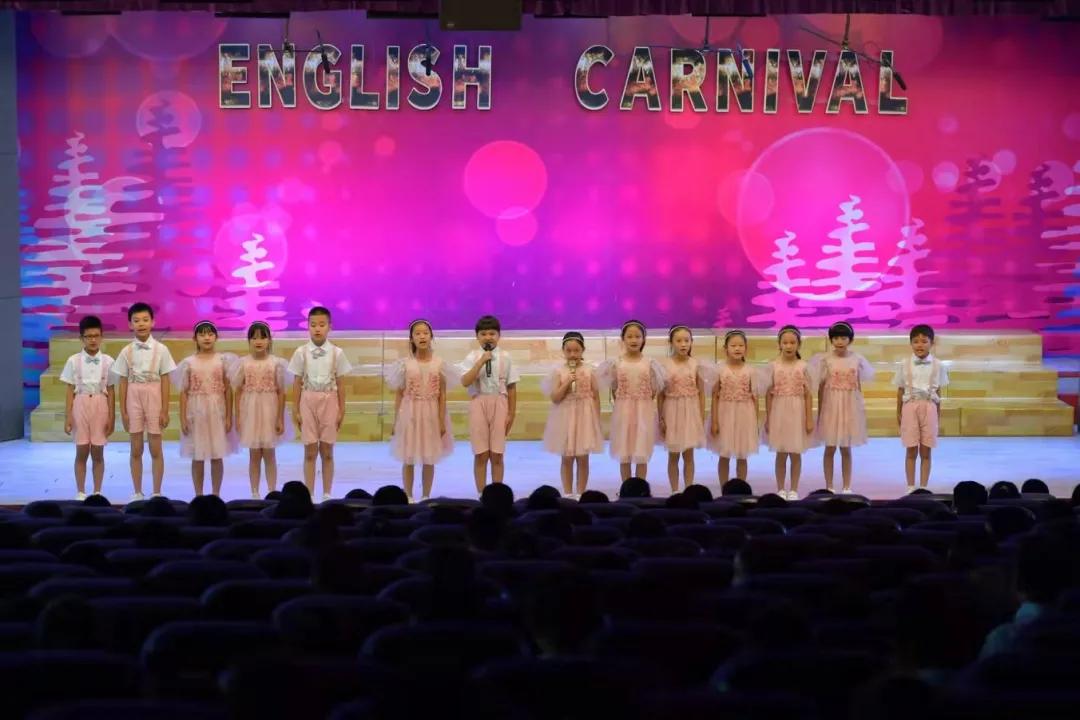 左手国学，右手英语，中杉学校真不一般