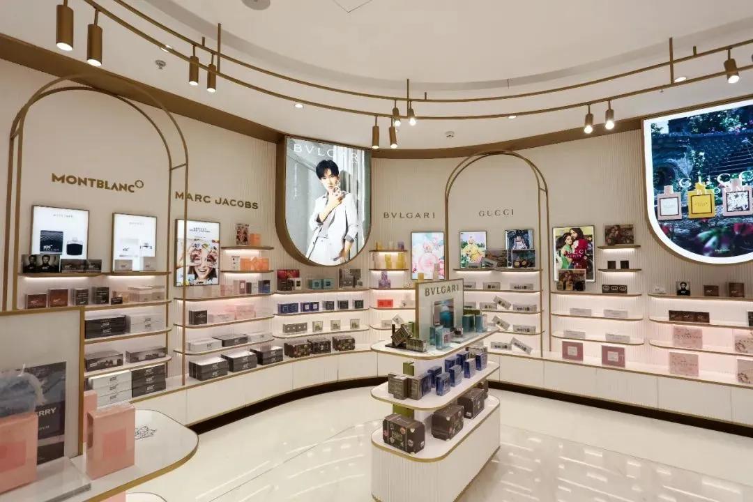 打卡最红地标北京百货大楼,北京免税店落户地点