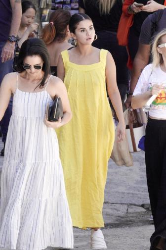 赛琳娜胖了多少斤,赛琳娜度假胖出新高度