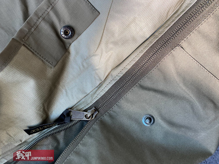 陆军新款单兵帐篷,解放军装备背包