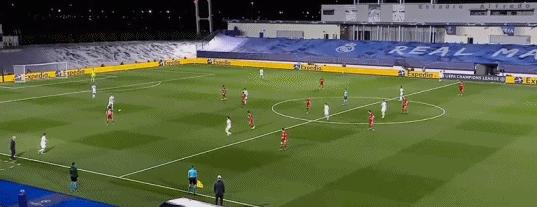 蓝月亮绝杀大黄蜂，银河战舰击退红军