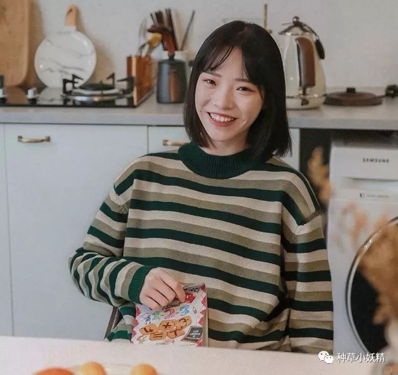 秋季必备软糯条纹毛衣超舒服,秋冬款必备毛衣视频