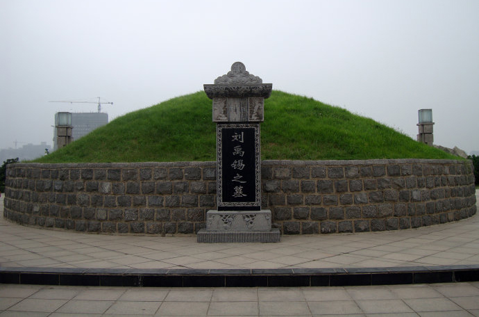 司空见惯寻常事梦断苏州刺史肠,司空见惯寻常事断尽江南刺史肠