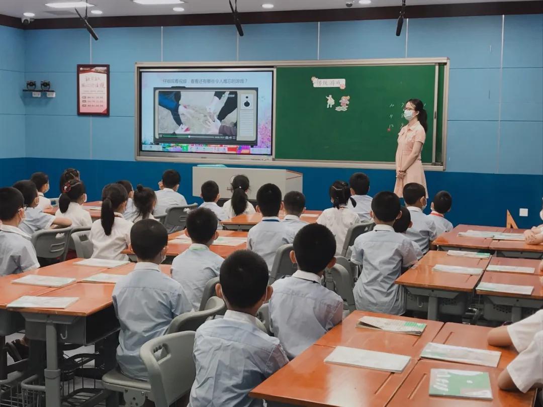 厦门五缘第二实验学校直播,厦门五缘第二实验学校最新新闻