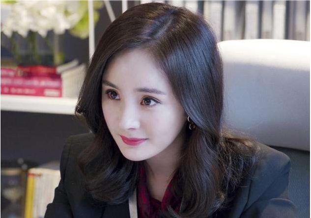 东方女子的美是清澈婉约,一个单眼皮一个双眼皮的女生颜值