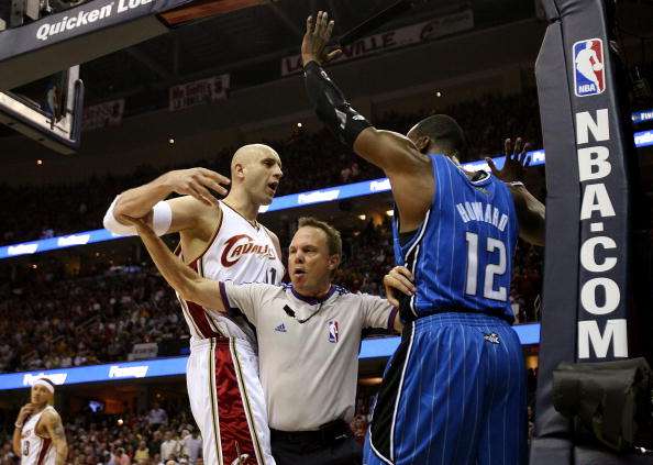 09年詹姆斯绝杀魔术,穿越09年