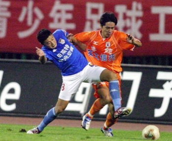 重温鲁能夺冠时刻,重温鲁能2010夺冠