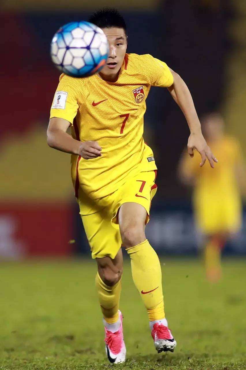 武磊在父亲节上发文,感恩的人最幸福