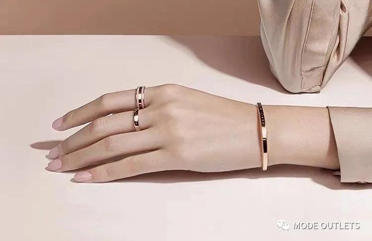 把阿玛尼满天星的价格打下来,阿玛尼手表83149M