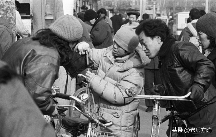 八十年代北京民情生活写实，健美裤开始流行