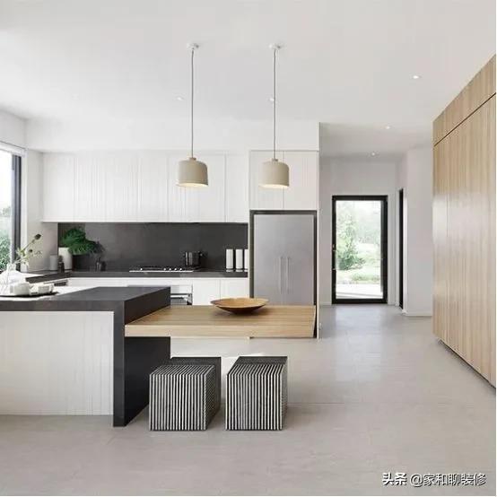 在家里弄个吧台实用么,家里吧台坐着舒服吗