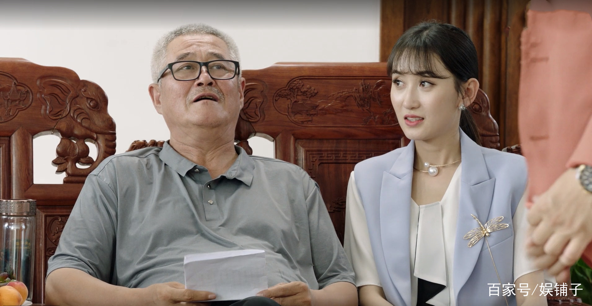 大奎跟药匣子道歉,大奎二奎劝刘老根给丁香道歉