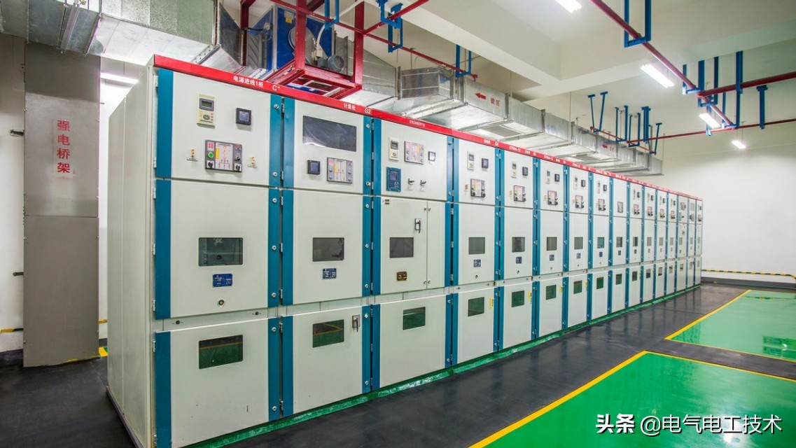 一顿操作猛如虎一看工资才2500,一顿操作猛如虎工资却是2500