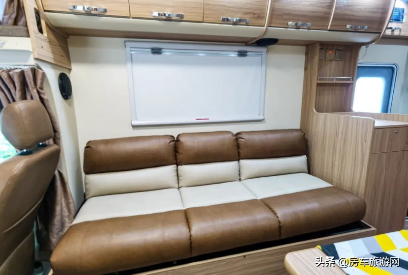 拓锐斯特平头轻卡最新款房车,拓锐斯特房车2022款多少钱