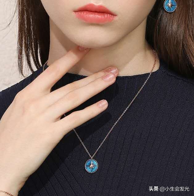 送女朋友什么礼物最有意义排行榜,第一次给女朋友过生日送什么礼物