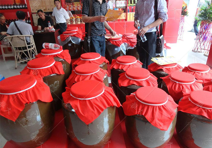 液态酿酒如何出酒率高,酿酒设备与出酒率