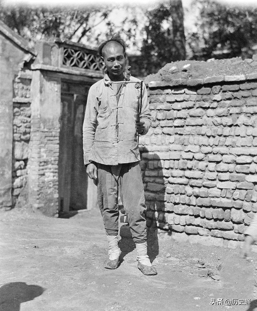 一群生不逢时的旗人儿媳妇，年龄比婆婆小，长得却比婆婆老