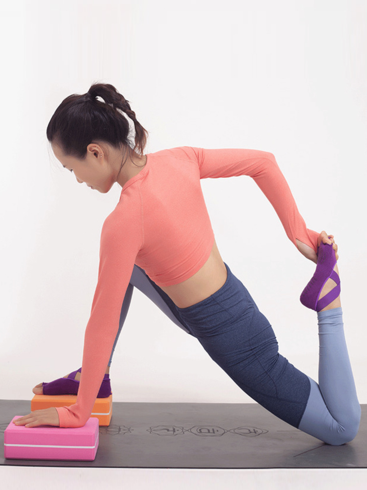 练瑜伽需要准备什么用品,练瑜伽的装备有哪些