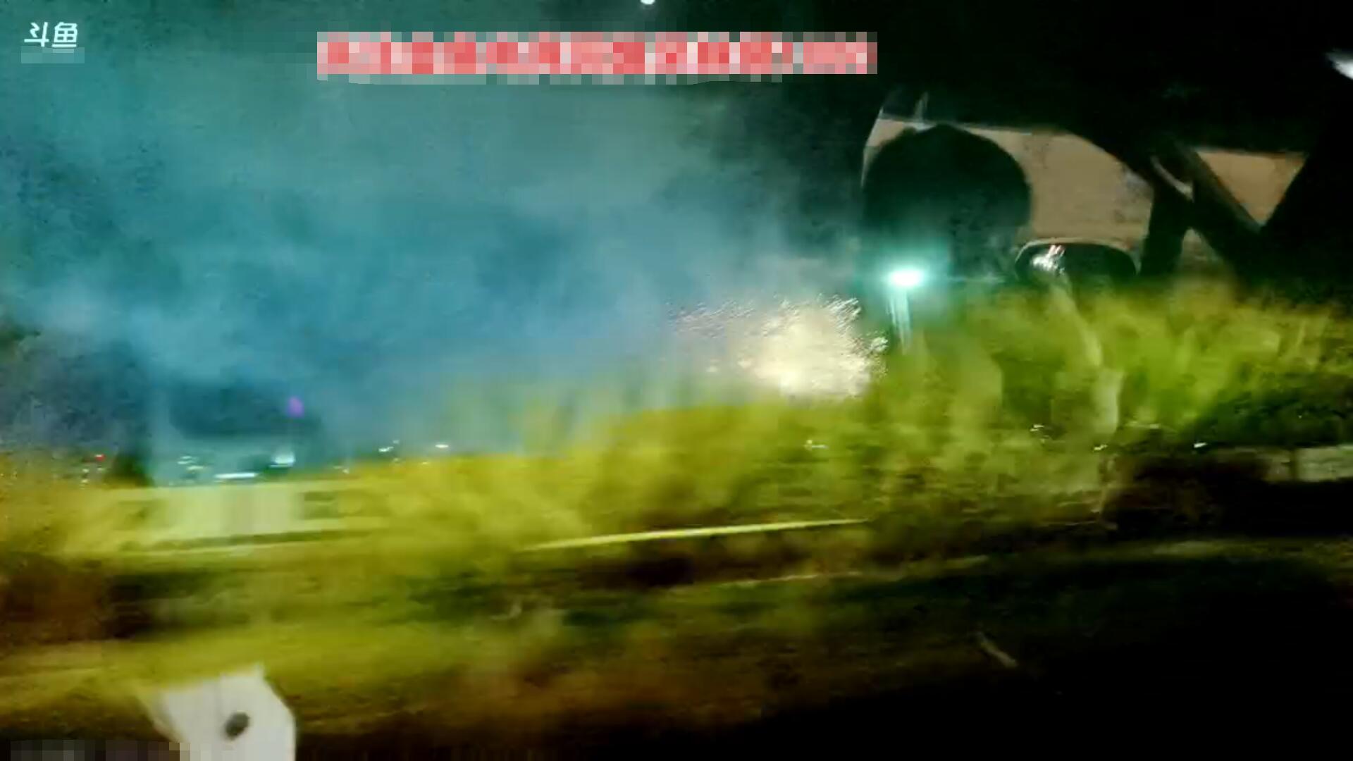 周淑怡和呆妹儿跳舞,周淑怡和其他主播一起直播