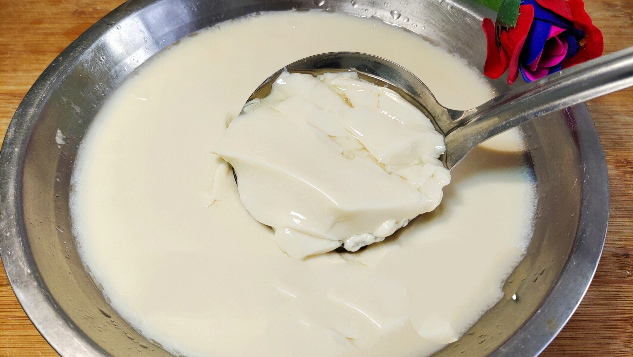 豆腐脑怎样凝固成豆花,用豆花做豆腐脑的方法