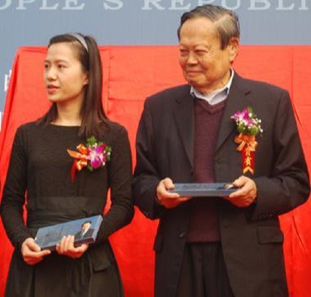 杨振宁与翁帆关系好吗,杨振宁为啥会爱上翁帆
