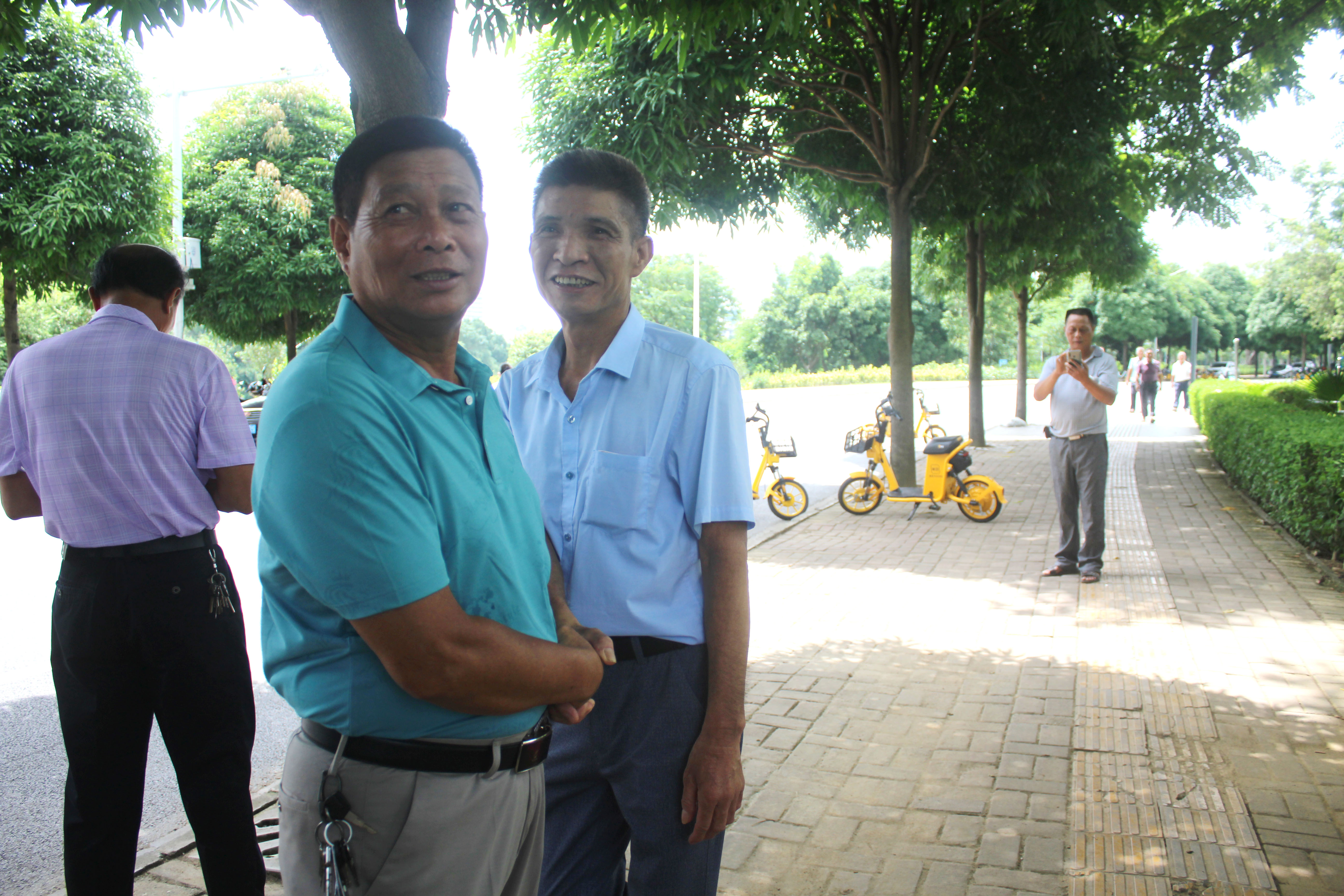 走进广空岁月永恒——地空导弹六团与四五八医院战友庆“八一”