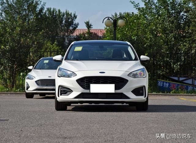 福特福克斯发动机扭矩问题,福特福克斯2014款三厢1.8手动油耗