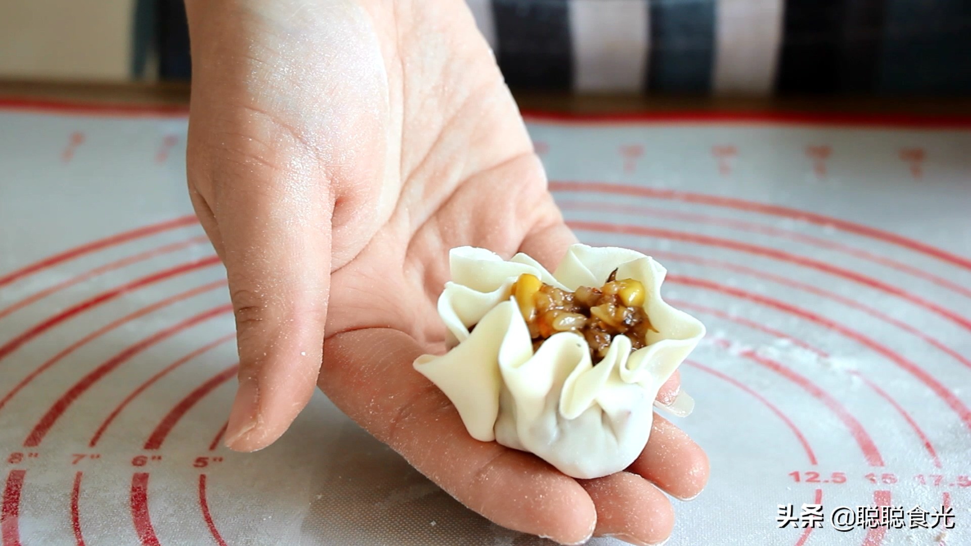 用剩米饭和饺子皮做的烧麦,用饺子皮做烧卖怎么做
