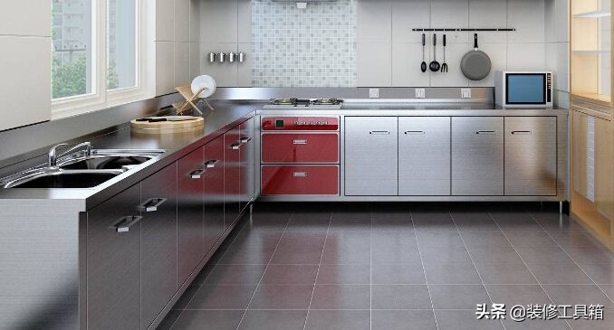 不锈钢橱柜与传统橱柜价格的区别,不锈钢橱柜与瓷砖橱柜哪个好用