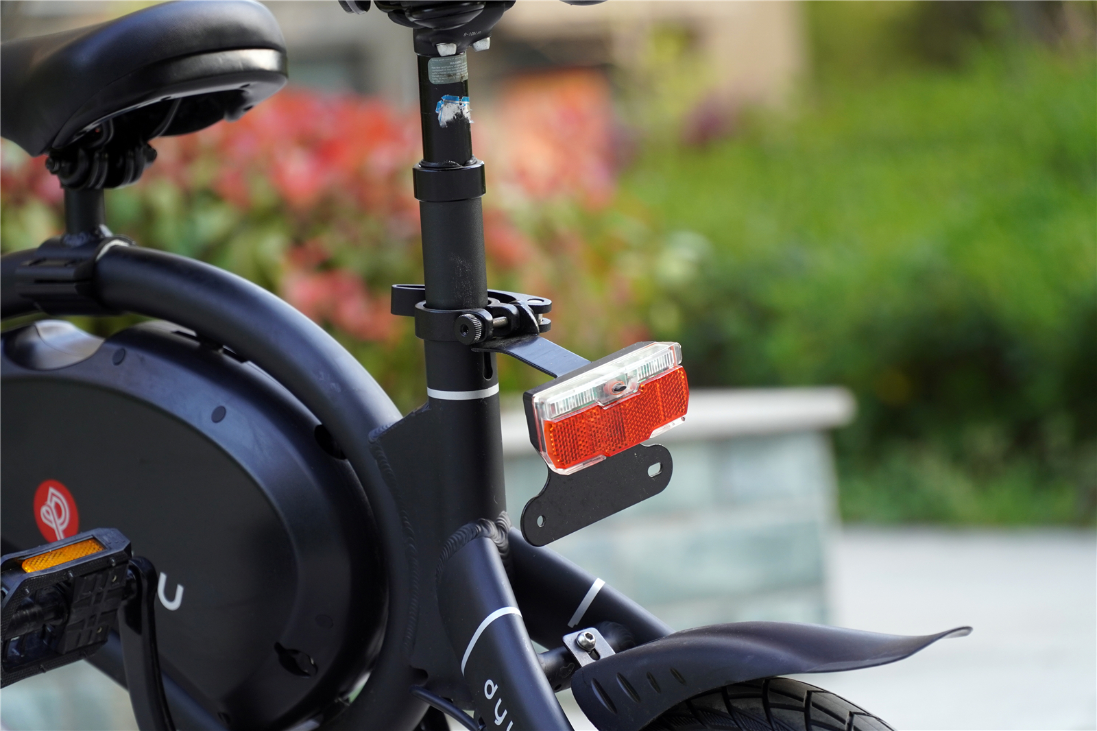 窃格瓦拉的天敌！智能出行更安全，大鱼电动车走进我的生活