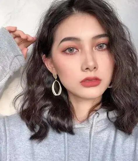 曾经的韩式一字眉,现在不流行一字眉了吗