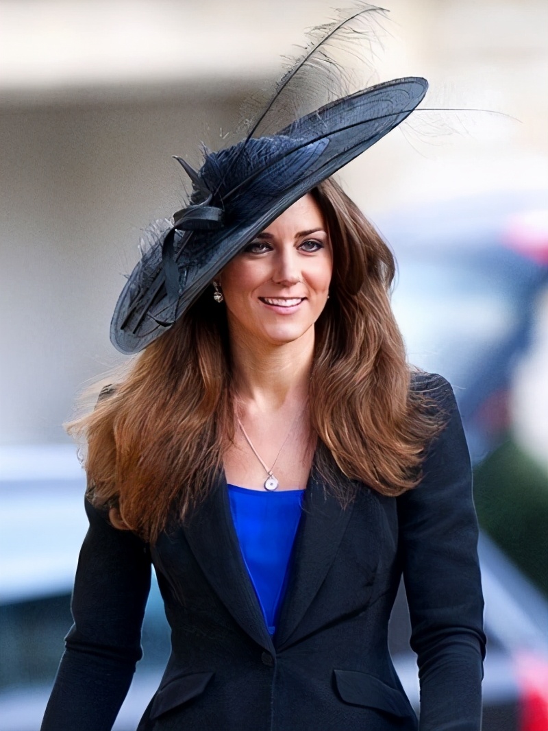 凯特王妃的英伦风帽子,凯特王妃戴礼帽的照片