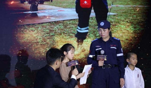 感动竹林的故事,十大感动人物2003