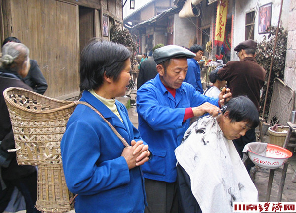 大山镇赶场时间表,大山深处小镇赶集