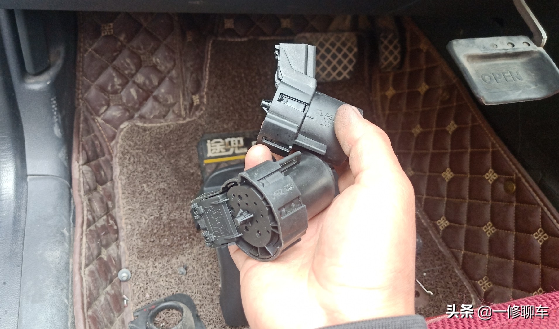 小汽车钥匙无法转怎么办,车辆钥匙无法转动