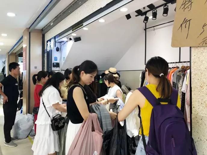 杭州四季青批发女装直播,杭州四季青女装三线批发直播