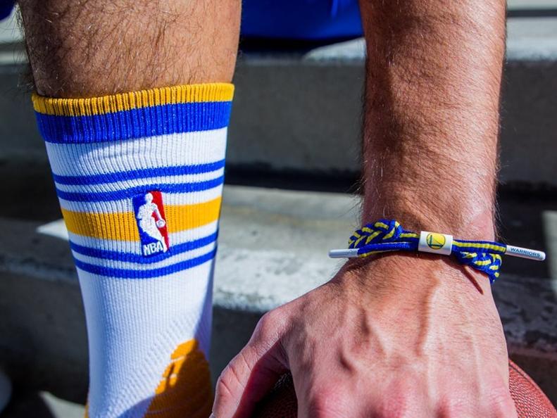 bv电话线手链多少钱,bv红绳手链多少钱